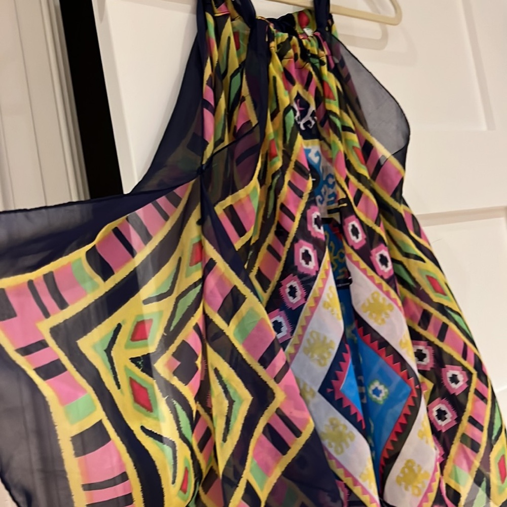 Cover up - Picture 2 of 7